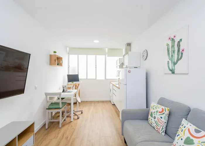Las Canteras Beach Workfriendly Bright Studio